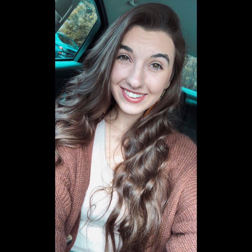 Meet your Posher, Kaitlyn